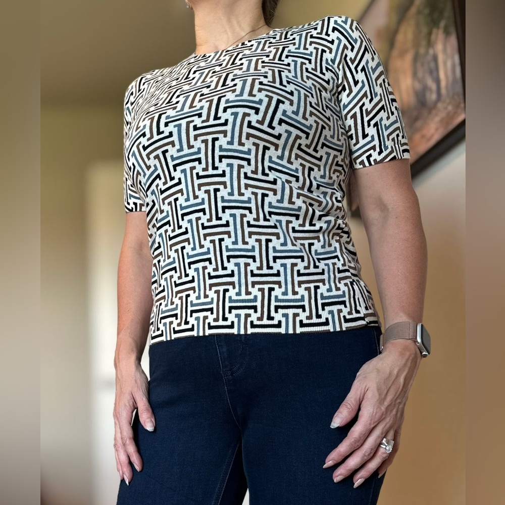 Ann Taylor Factory Black and White Patterned Short Sleeve Sweater